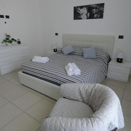 דירות Casa Landolina נוטו מראה חיצוני תמונה